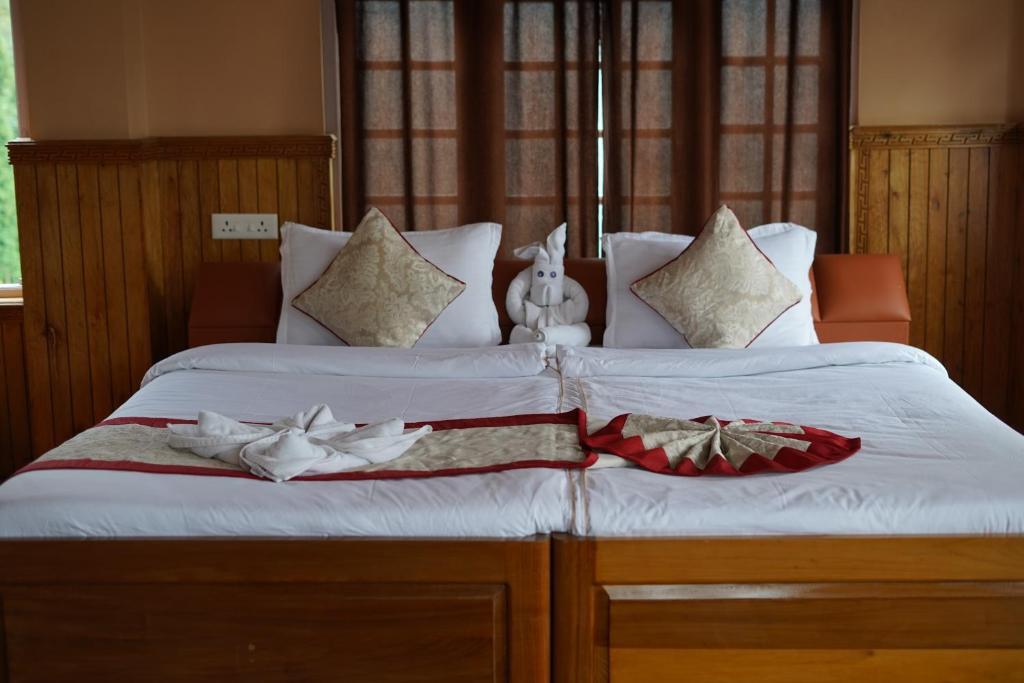 Пеллинг: Mann Serchhu Farmhouse, Pelling