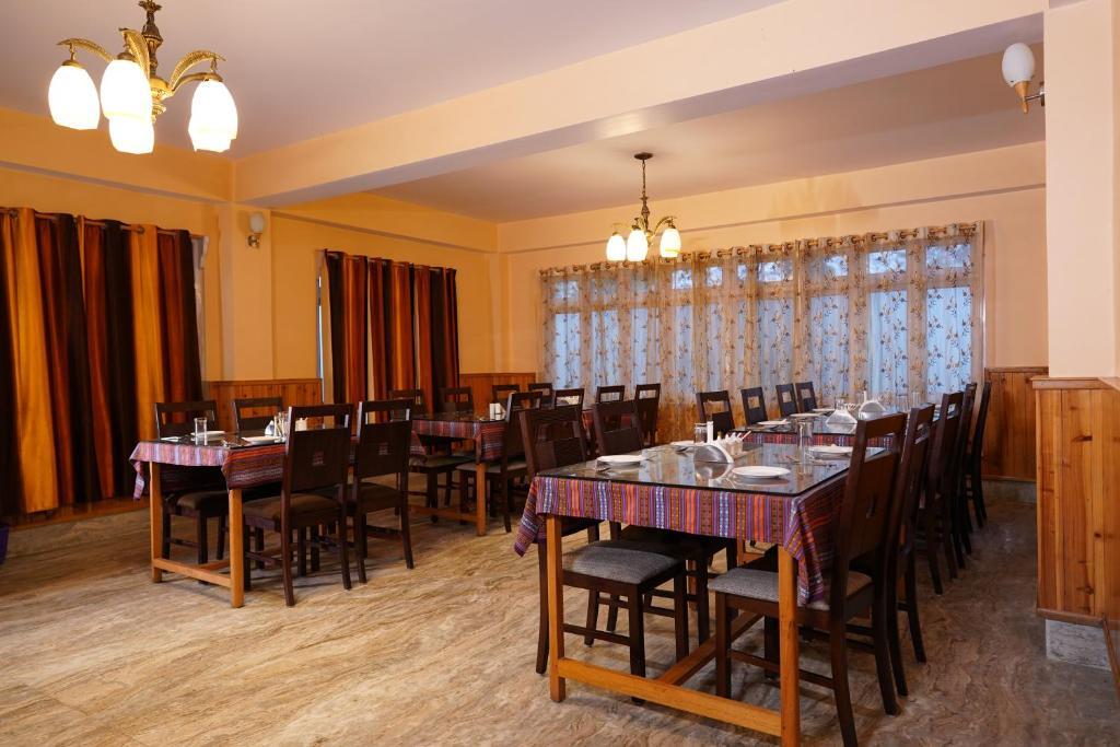 Пеллинг: Mann Serchhu Farmhouse, Pelling