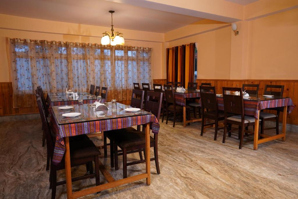 Пеллинг: Mann Serchhu Farmhouse, Pelling