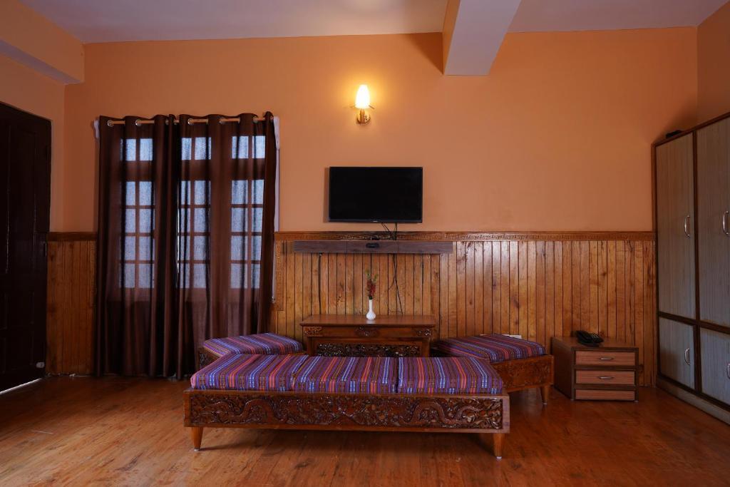 Пеллинг: Mann Serchhu Farmhouse, Pelling