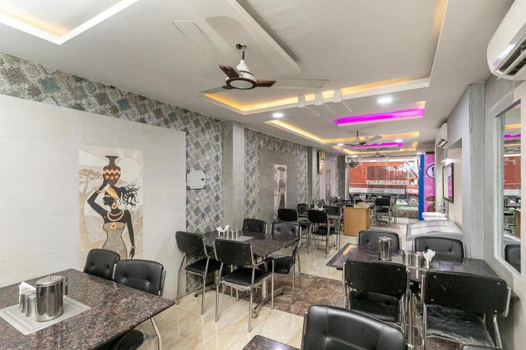 Пудучерри: Treebo Golden Inn, 700 Mtrs From Promenade Beach