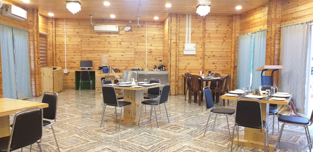 Порт-Блэр: Adhvasaha Beach Spa Resort