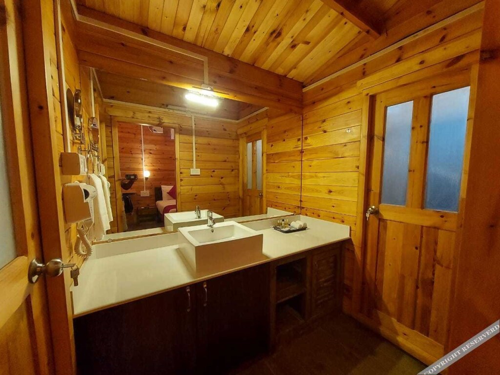 Порт-Блэр: Adhvasaha Beach Spa Resort