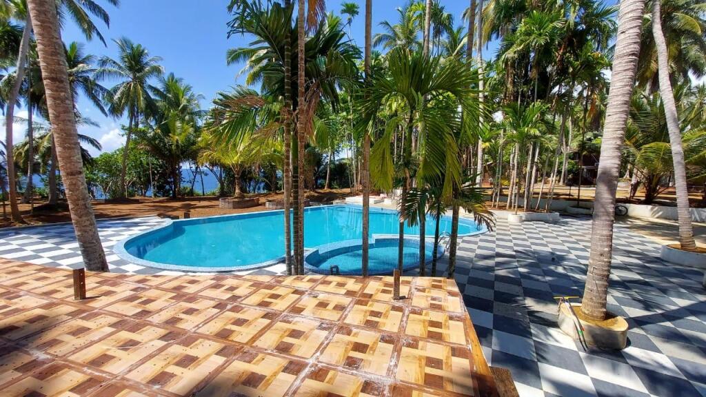 Порт-Блэр: Adhvasaha Beach Spa Resort