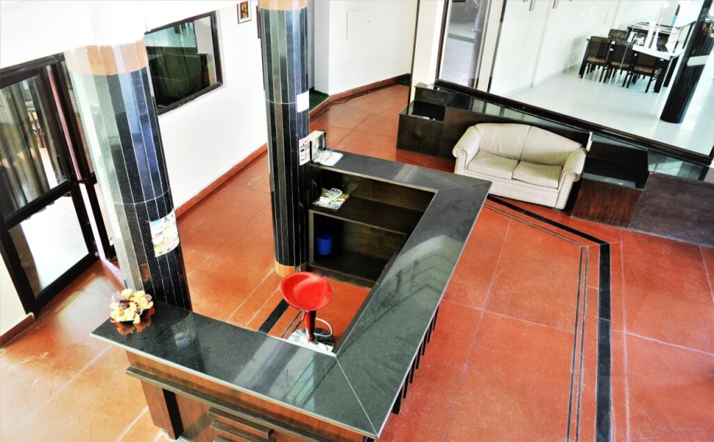 Прем-Нагар: Hotel Burans Residency