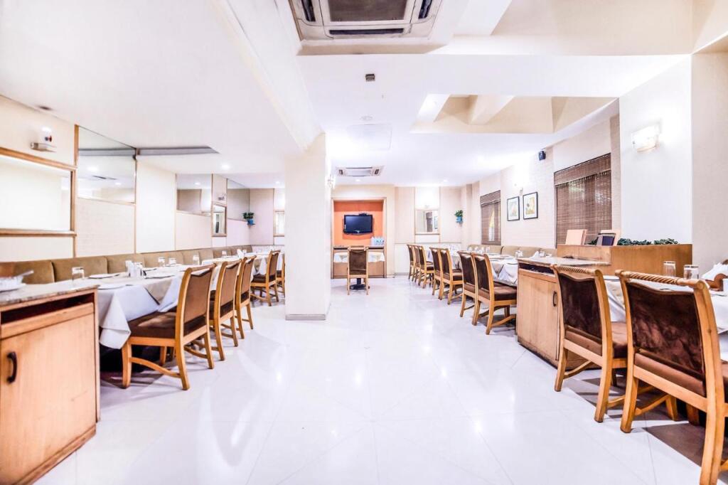 Пуна: Gandharv Residency