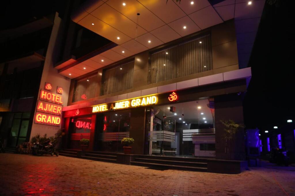Аджмер: Hotel Ajmer Grand