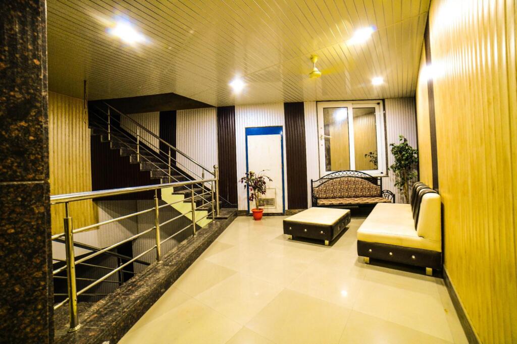 Hotal Paradise Palace Inn (Highway Hotel) — фото 3