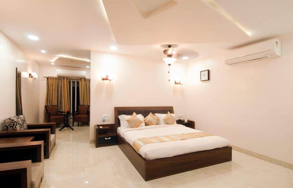 Райпур: Hotel The Sudesh