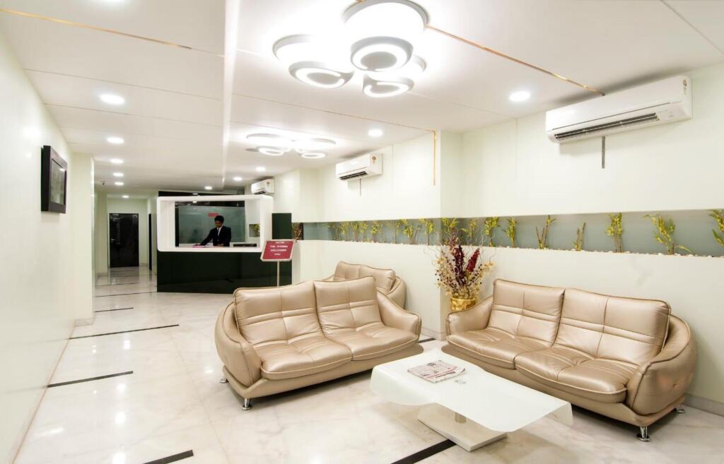 Райпур: Hotel The Sudesh