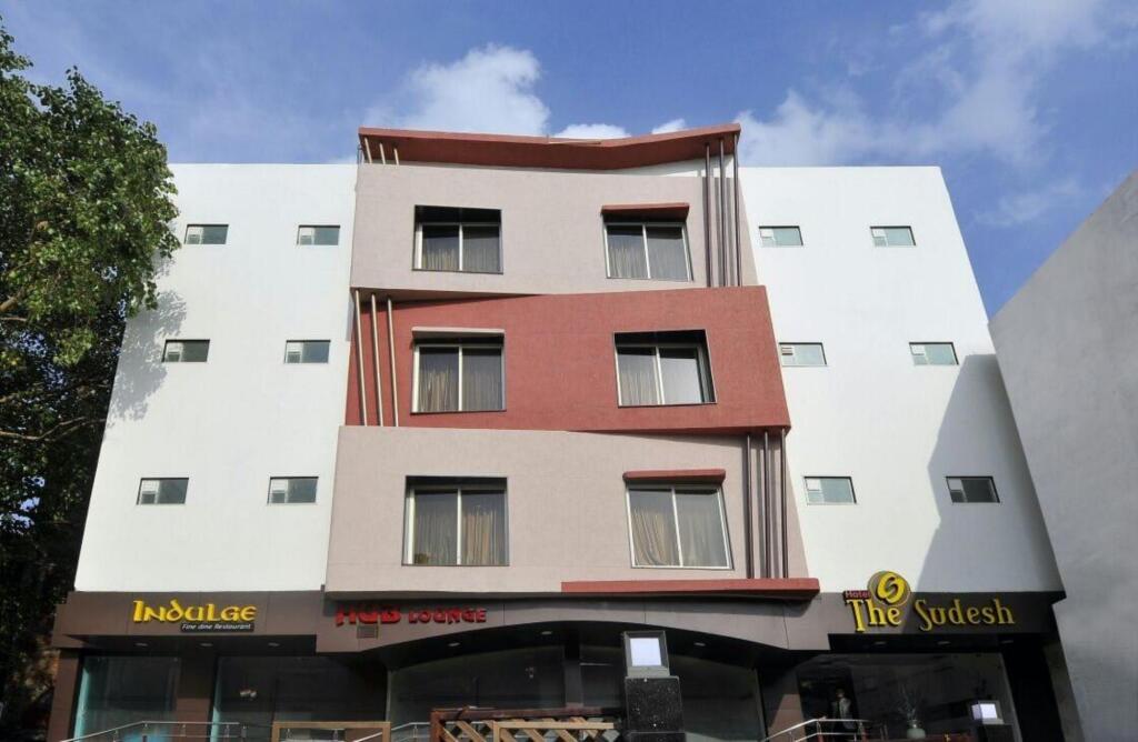 Райпур: Hotel The Sudesh