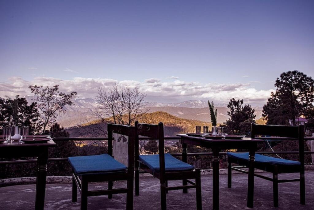 Раникхет: Goroomgo Stay Inn Kausani