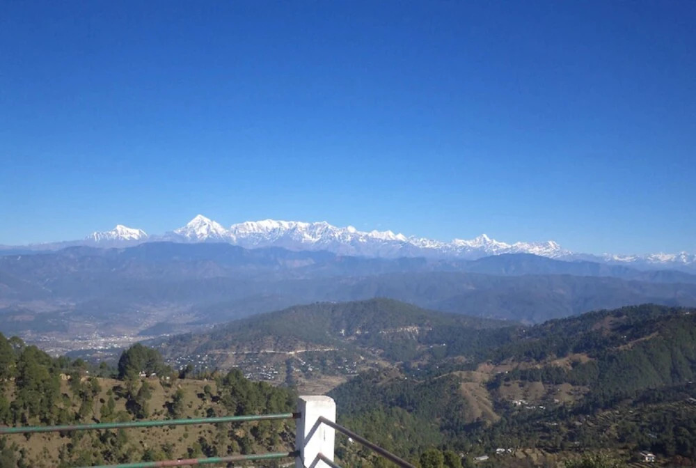 Раникхет: Goroomgo Stay Inn Kausani