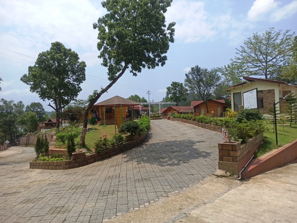Шиллонг: Ri Snat Sgni Orchid Resort