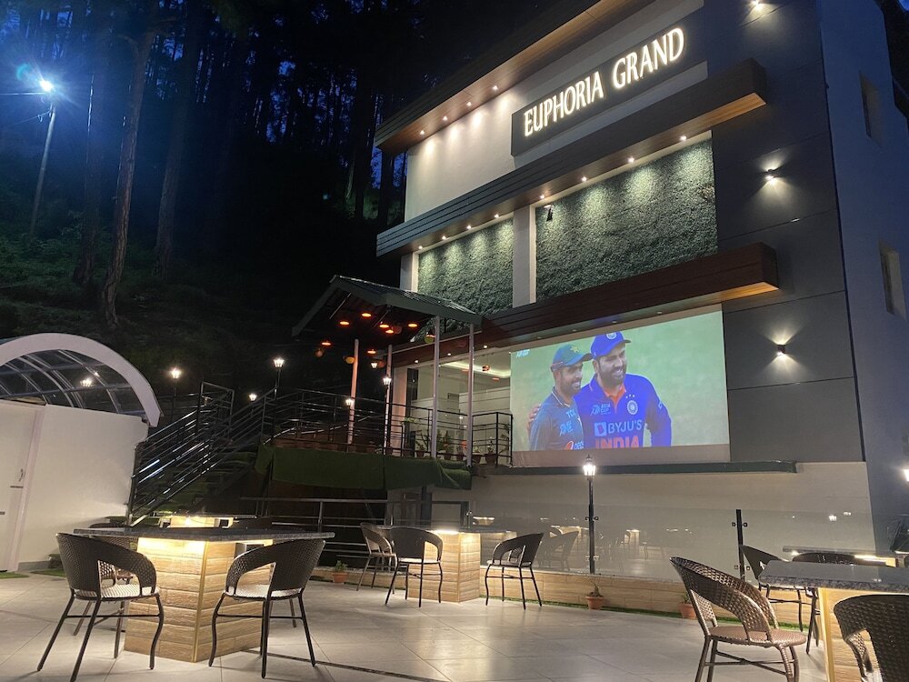 Шимла: The Euphoria Grand
