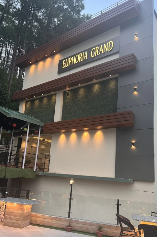 Шимла: The Euphoria Grand