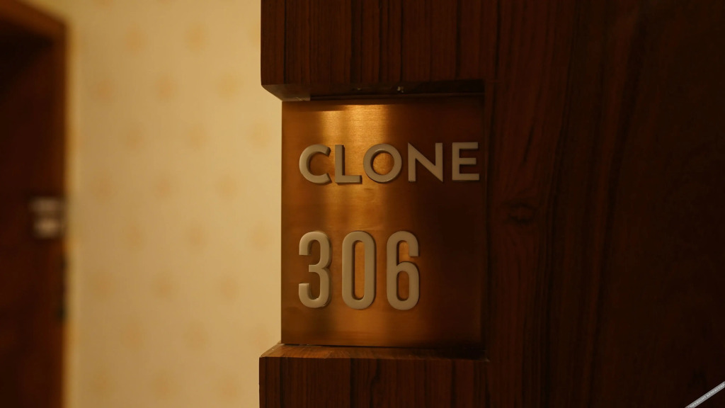Сурат: De Glance Hotel