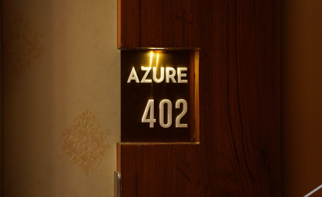 Сурат: De Glance Hotel