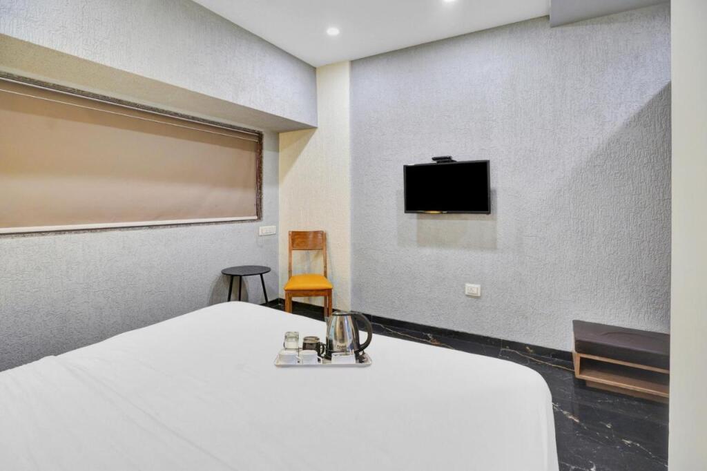 Сурат: Hotel Pearl Residency