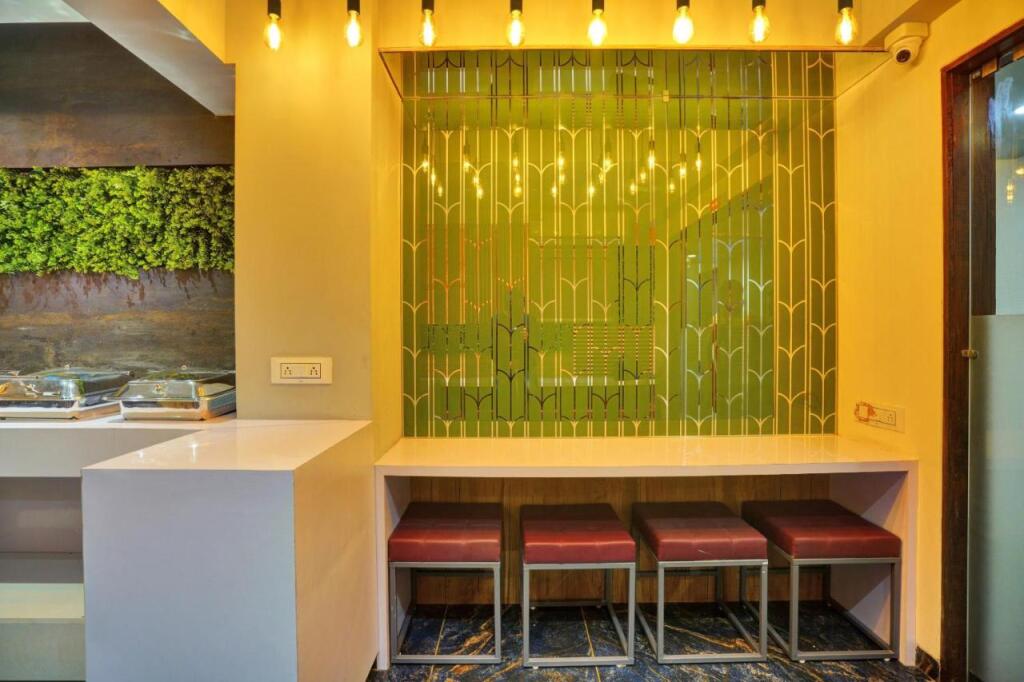 Сурат: Hotel Pearl Residency