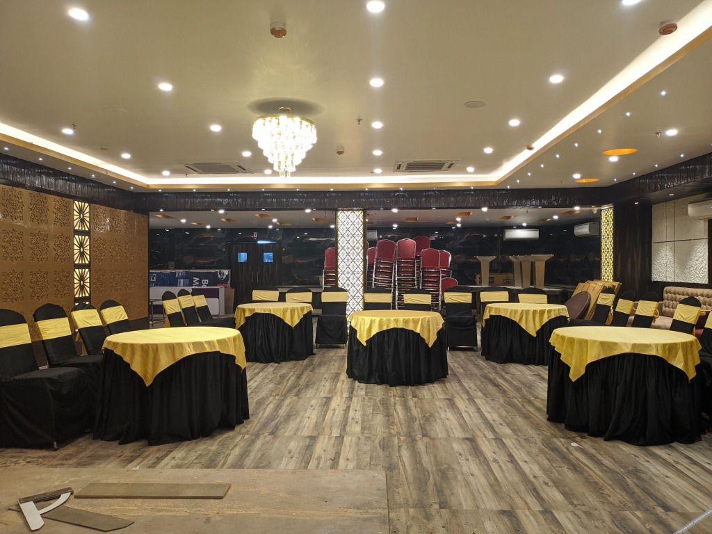 Тезпур: Hotel Aavas Inn