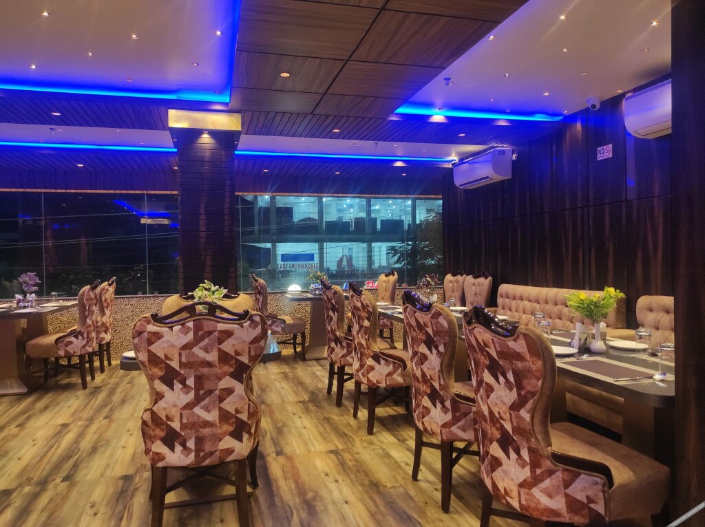 Тезпур: Hotel Aavas Inn