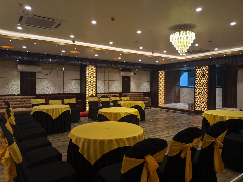 Тезпур: Hotel Aavas Inn