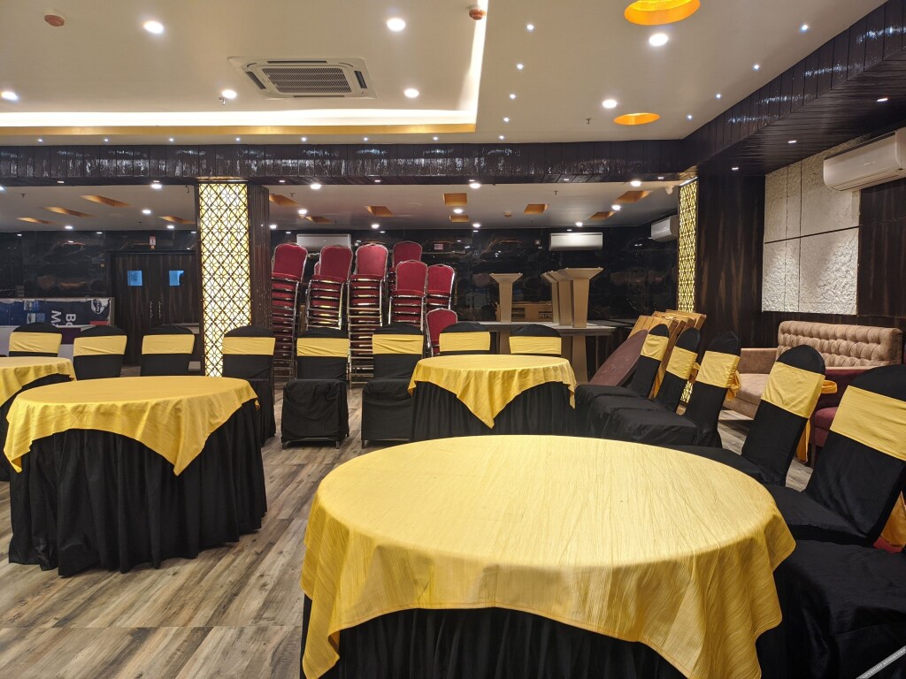 Тезпур: Hotel Aavas Inn