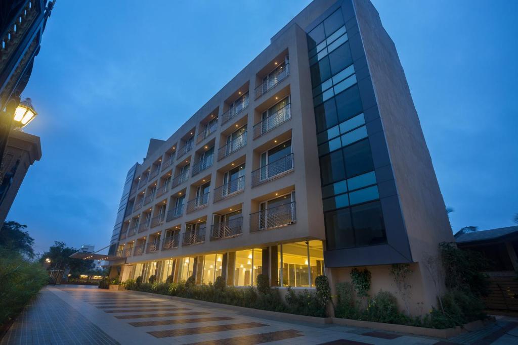Лонавала: Diwatel Grande Resort, Managed By Confraworld Hospitality