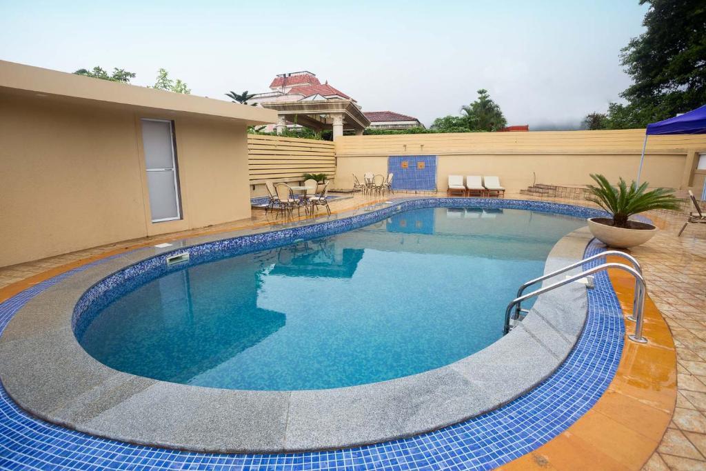 Лонавала: Diwatel Grande Resort, Managed By Confraworld Hospitality