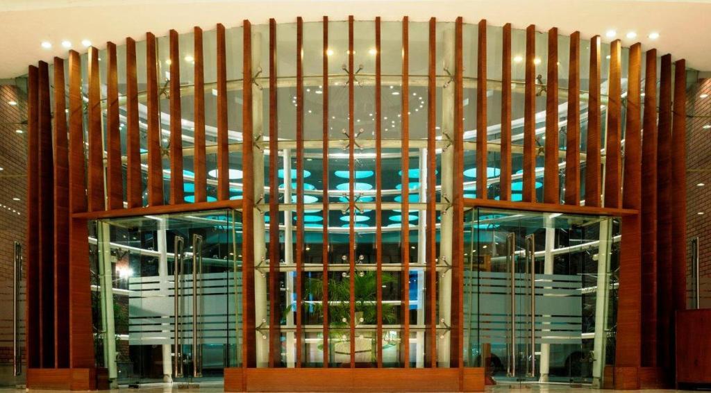 Лудхиана: NIRVANA Luxury Hotel l Ludhiana