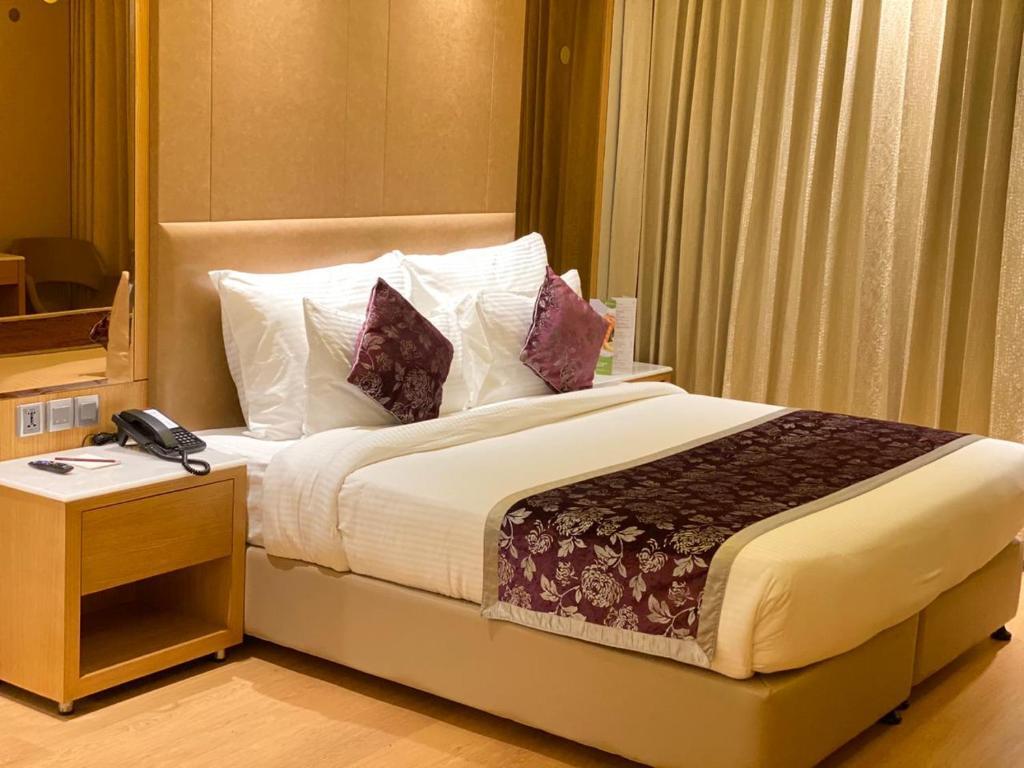 Лудхиана: NIRVANA Luxury Hotel l Ludhiana