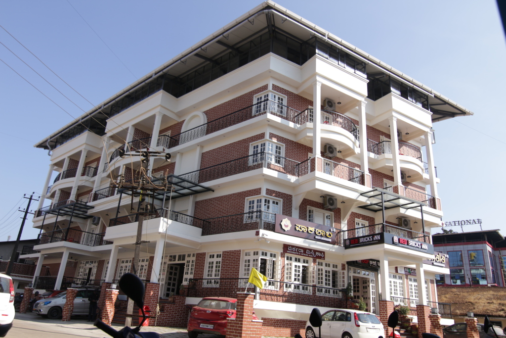 Мадикери: Red Bricks Inn