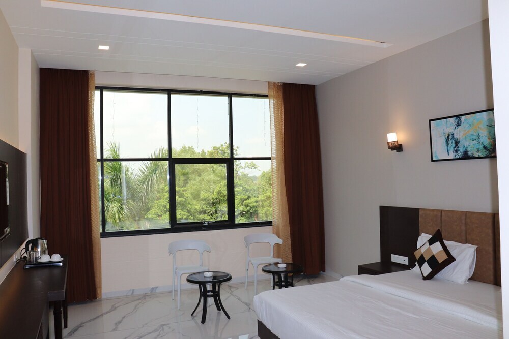 Гора Абу: The Bhagwati Resort
