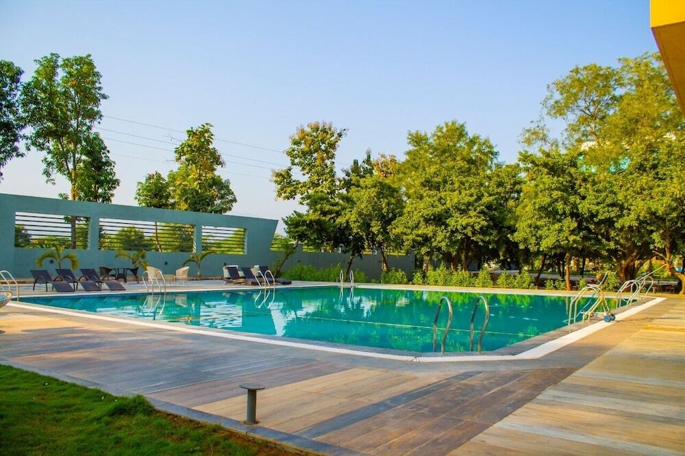 Гора Абу: The Bhagwati Resort