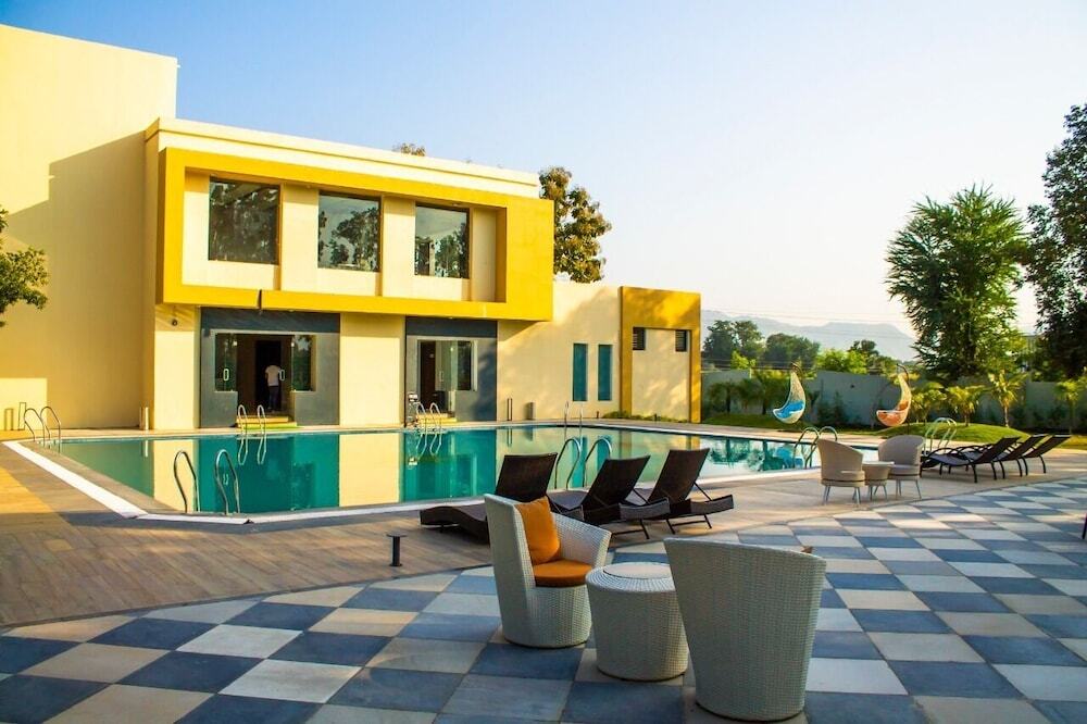 Гора Абу: The Bhagwati Resort