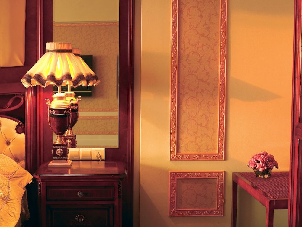 Imperial Grand Palace Hotel — фото 2