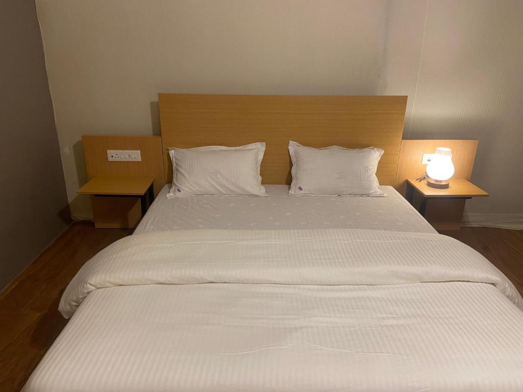 Нашик: The SSK World Resort & Spa , Nashik