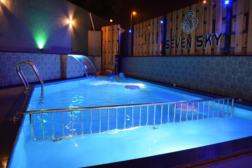 Нашик: Hotel Seven Sky