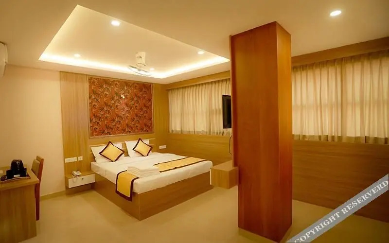 Payyanur: Hotel Emirates