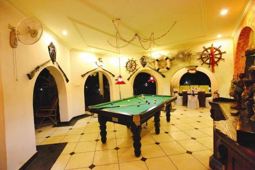 Паллипурам: Emarald Resort