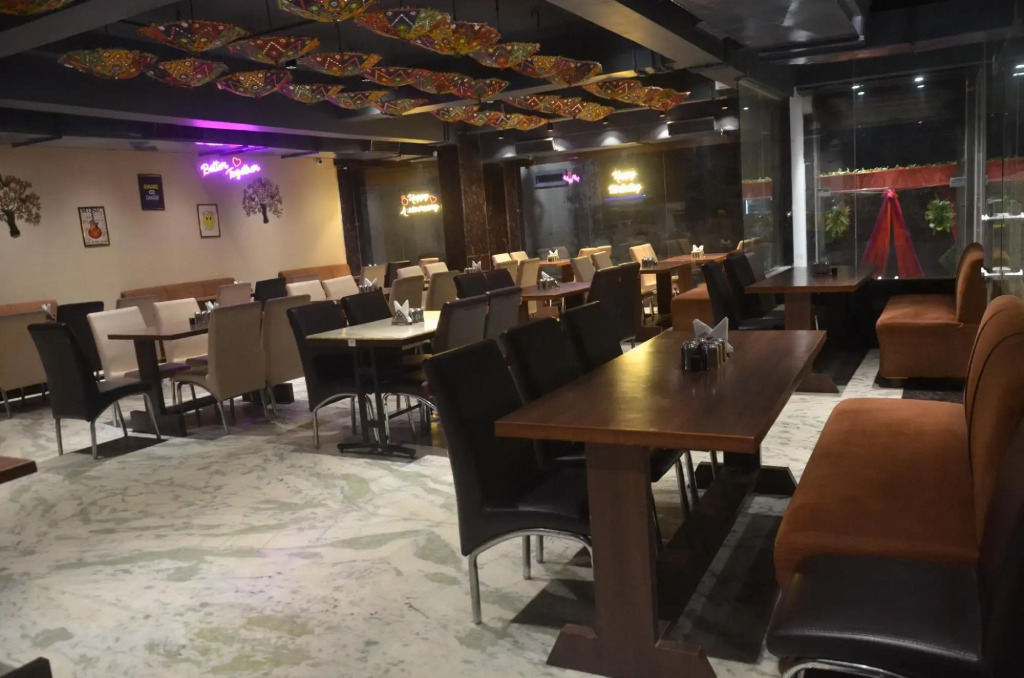 Праяградж: Hotel Sukhdham