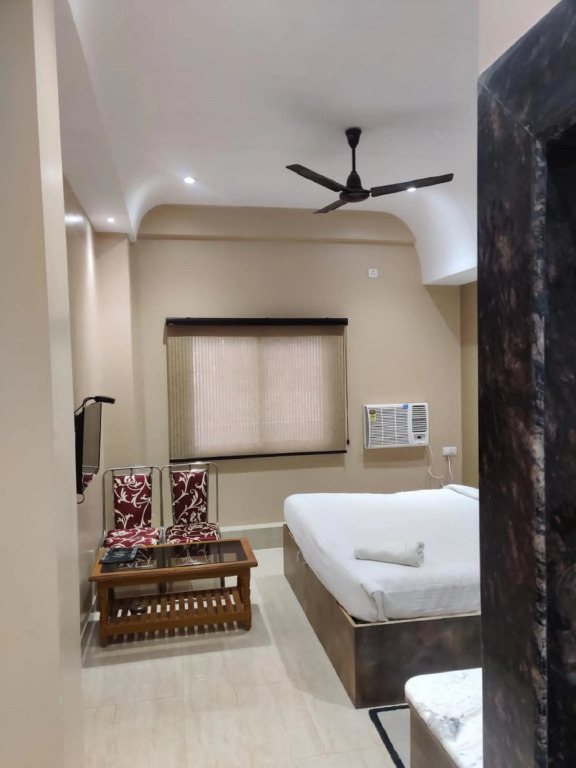 Праяградж: Hotel Sukhdham