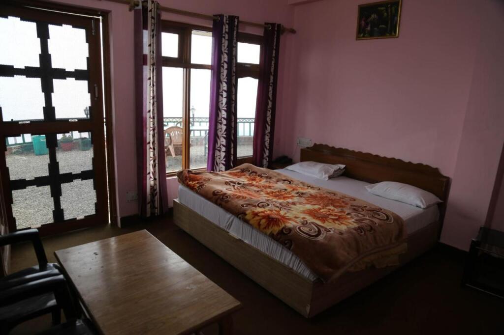 Прем-Нагар: Mount View Dhanaulti Dreams