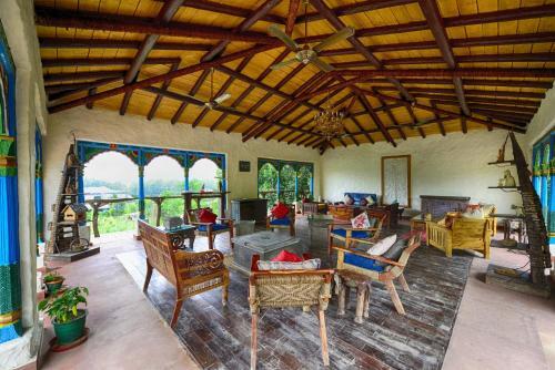 Крепость Ramnagar: Paatlidun Safari Lodge, Jim Corbett