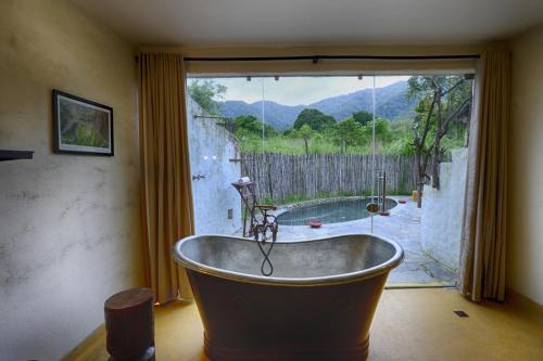 Крепость Ramnagar: Paatlidun Safari Lodge, Jim Corbett