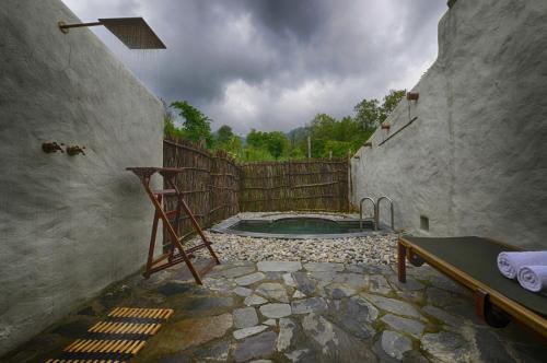 Крепость Ramnagar: Paatlidun Safari Lodge, Jim Corbett