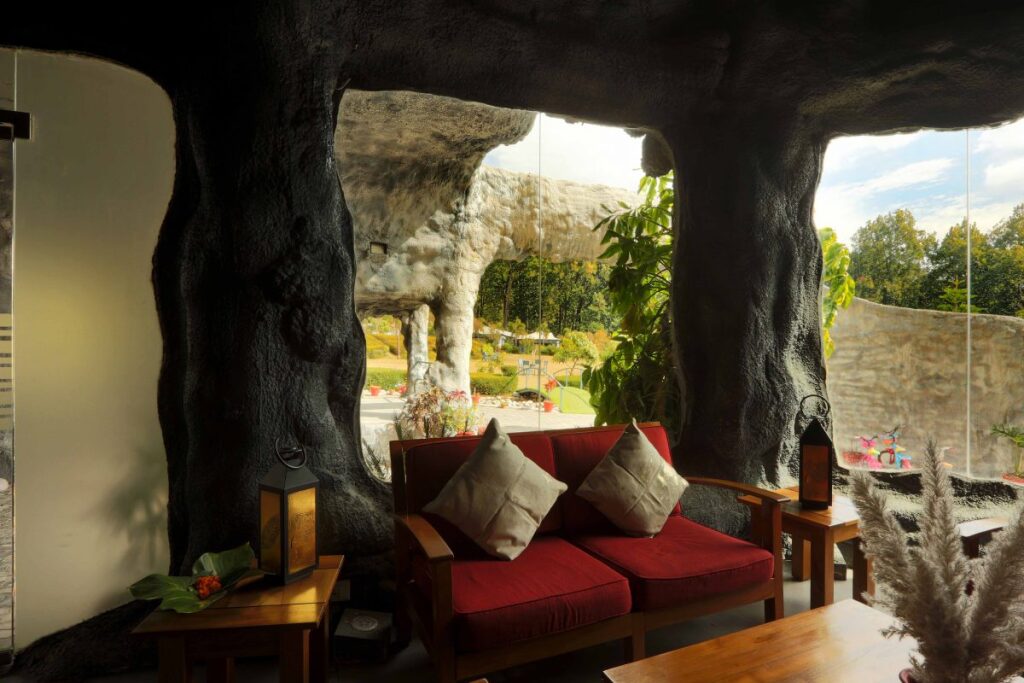 Крепость Ramnagar: Brys Caves The Jungle Resort