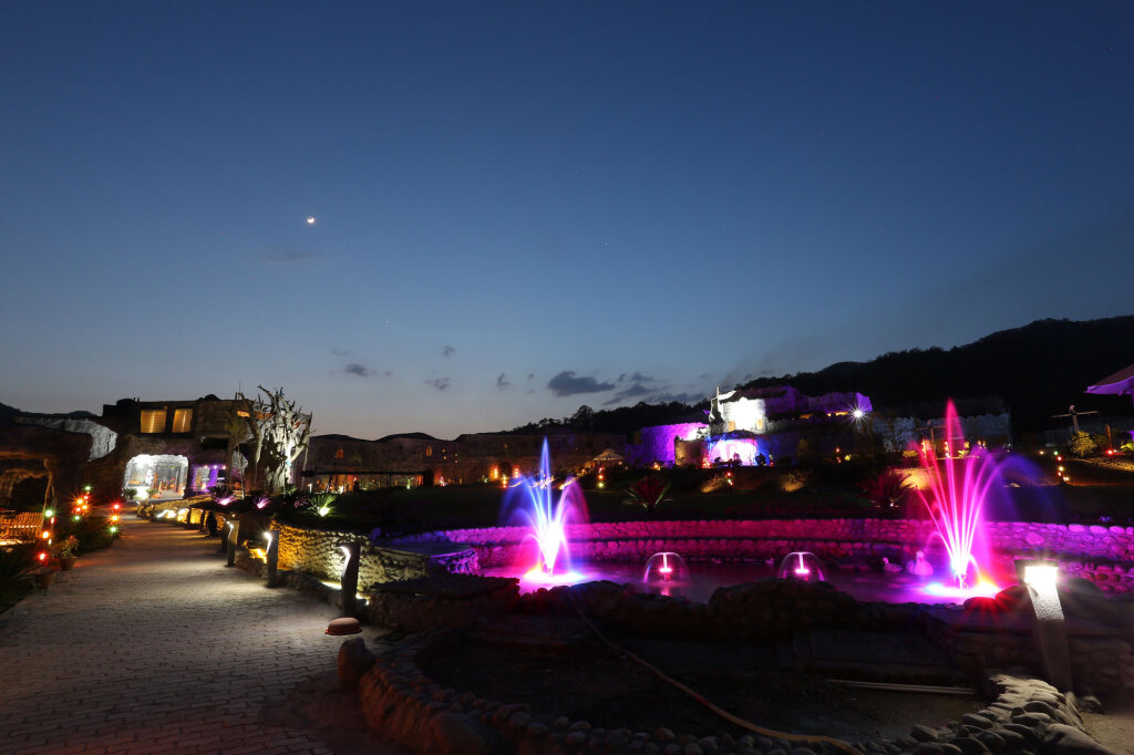 Крепость Ramnagar: Brys Caves The Jungle Resort