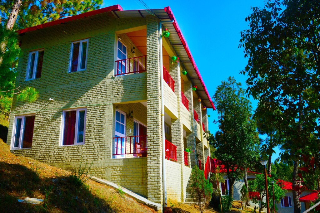 Раникхет: Majkhali Woods, Ranikhet, By Himalayan Eco Lodges